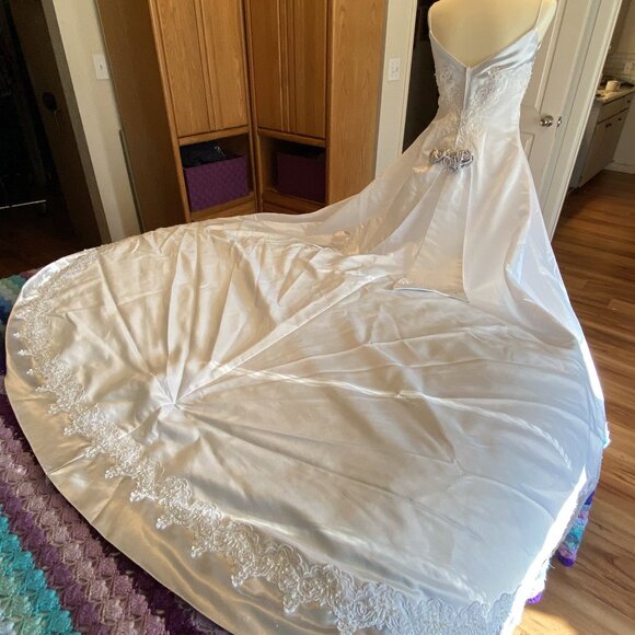 7) Wedding gown: Silver Lining - Picture 2 of 12